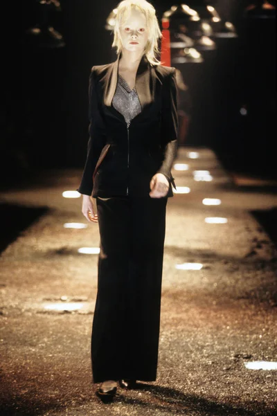 Look 19
